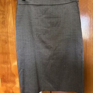 Ann Taylor Pencil skirt size 4